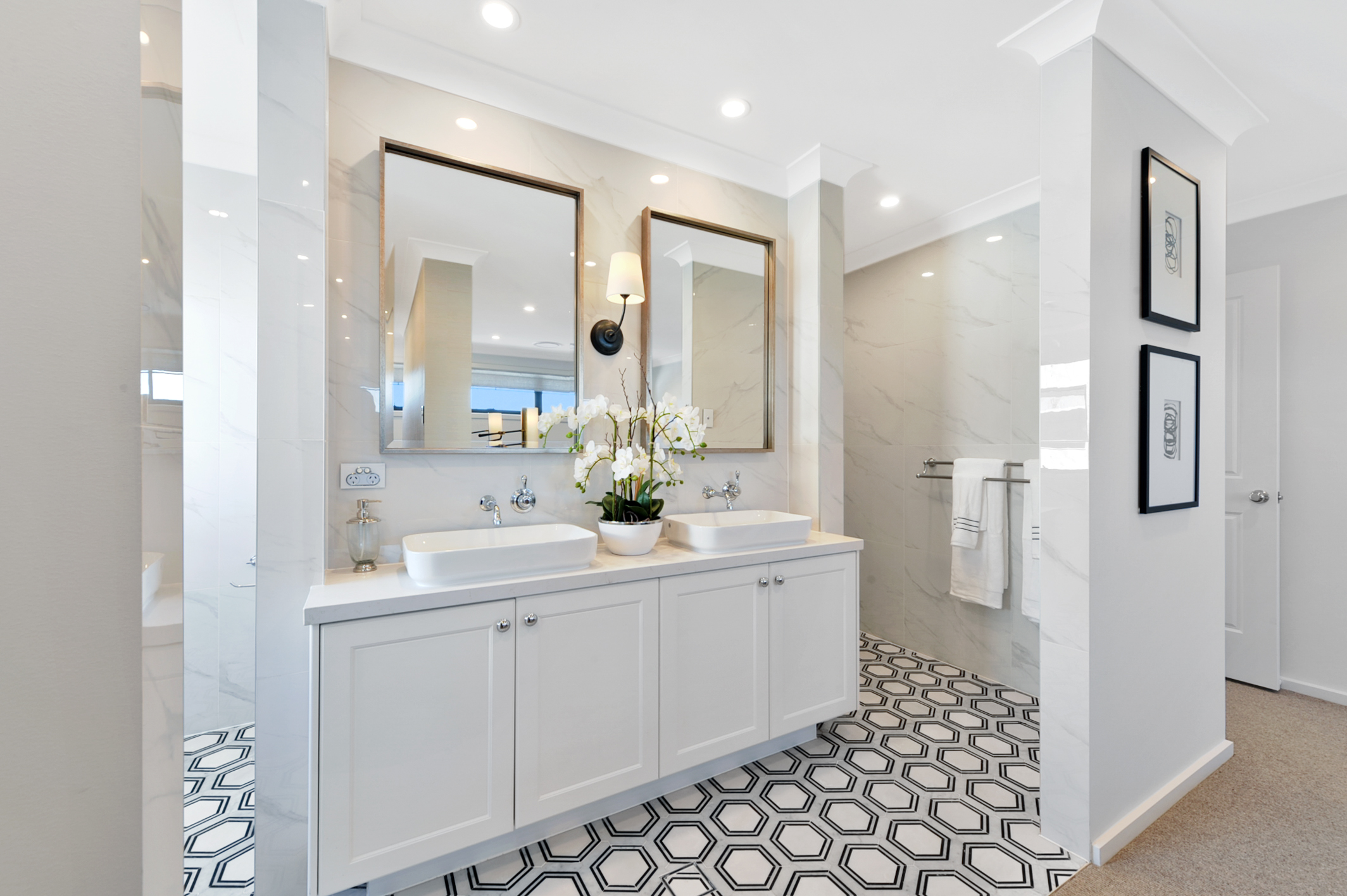 Elyse master ensuite