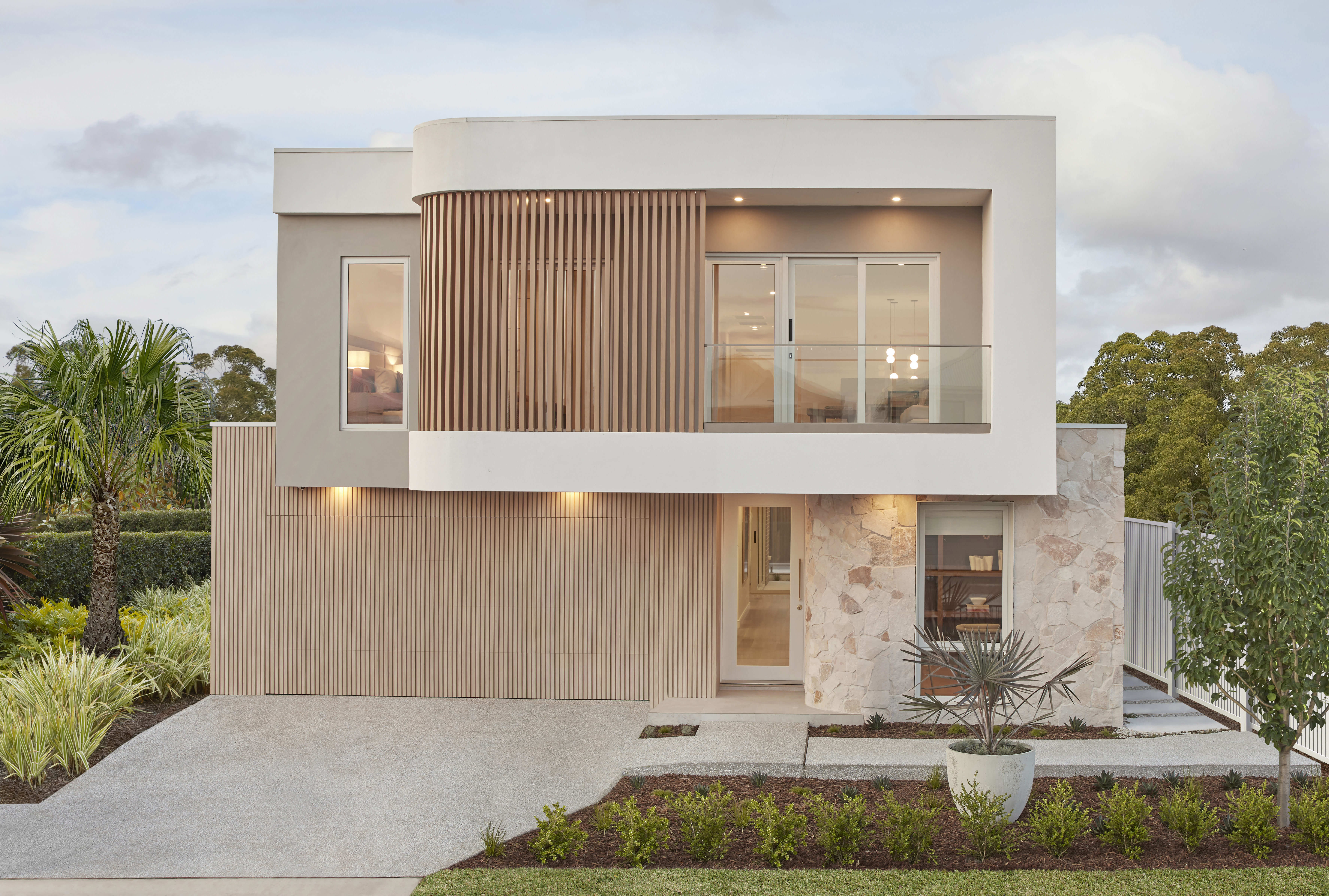 Nara with Palmira facade