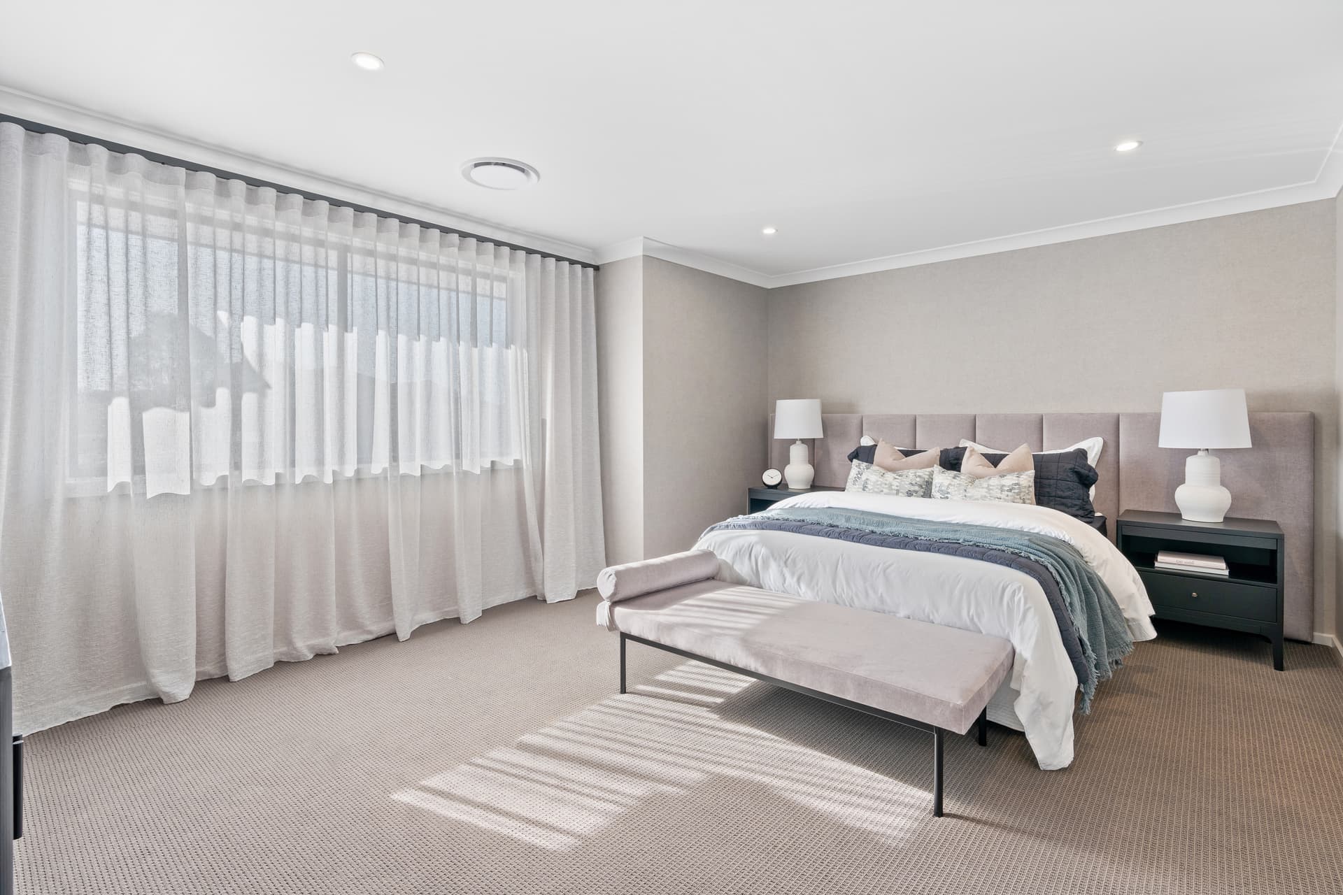 Balmoral 34 family room